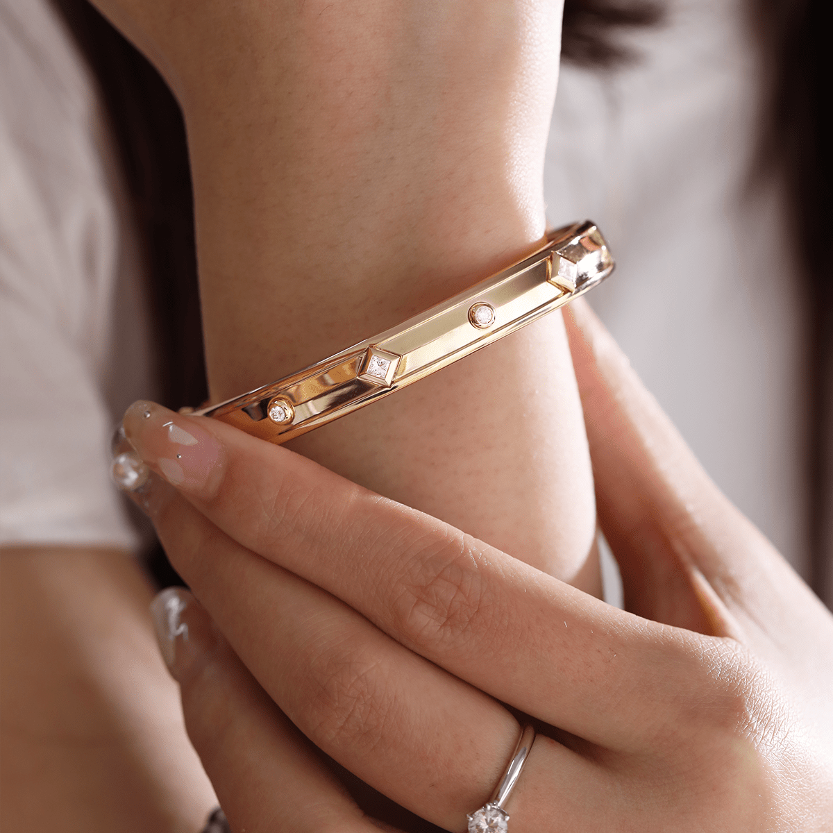 Round and Princess Cut Lab Diamond Bezel - Set Bangle Bracelet - FIORESE JEWELRY