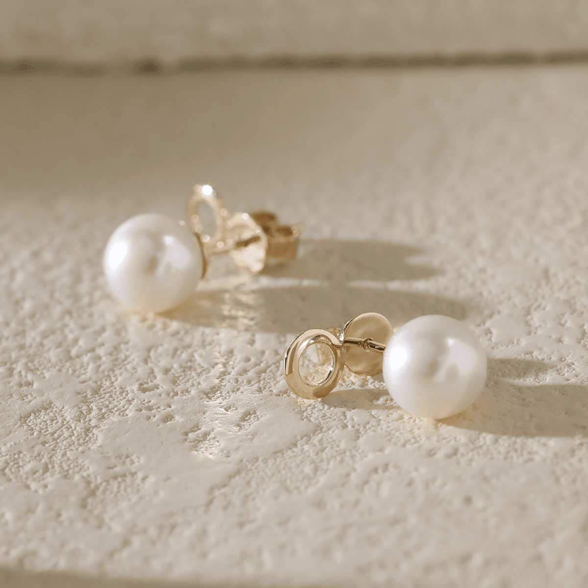14K Yellow Gold Near - round Fresh - water Pearl Etud Earrings - FIORESE JEWELRY