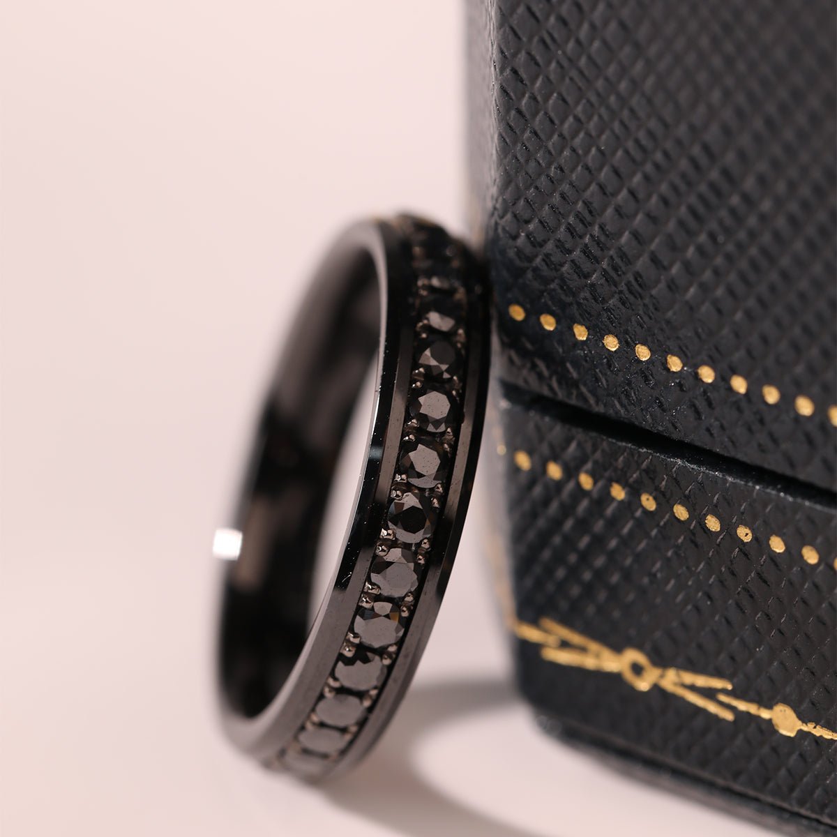 Black Ceramic Round Black Moissanite Fidget Ring - FIORESE JEWELRY
